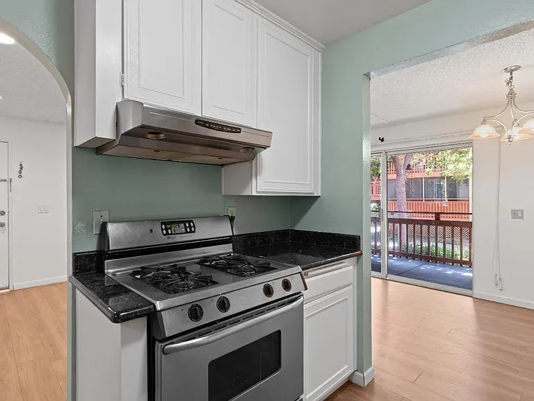 new gas range (not this one)