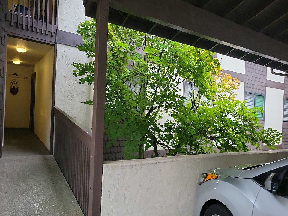 1st image of 18210 15th Ave NE APT 304