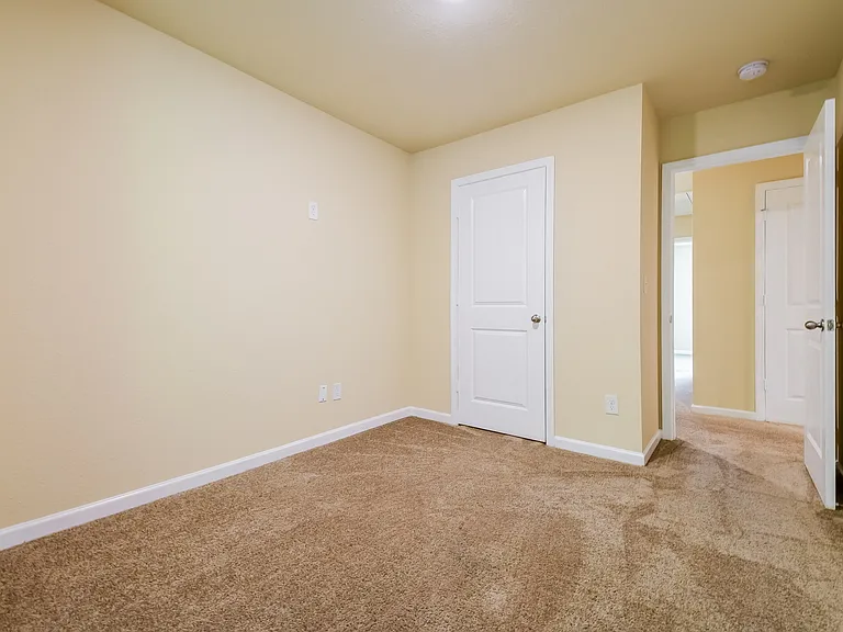 306 Highwood Ln — Photo 14