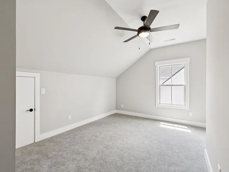 3001 Turnstone Trce — Photo 34