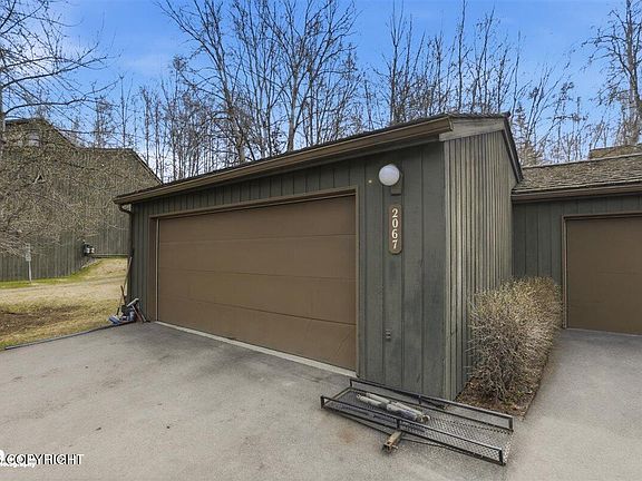 2nd image of 2067 Eastridge Dr #35