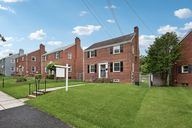 Eastern Ave-2205-001