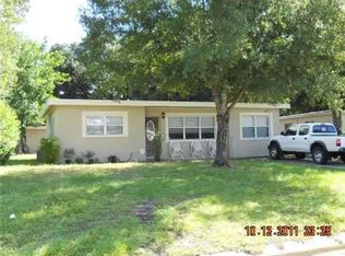 8965 93rd St, Seminole, FL 33777