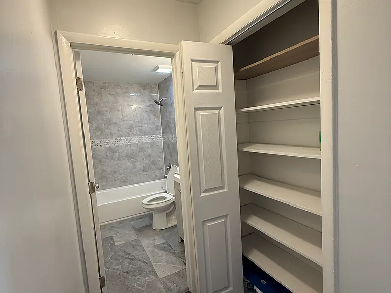 104 Marshall Ct — Photo 9