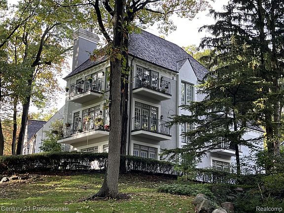 2nd image of 5423 Bristol Parke Dr