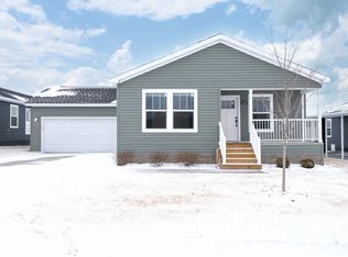 2789 Trade Winds Ct, Lapeer, MI 48446