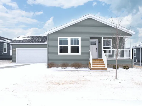 2789 Trade Winds Ct, Lapeer, MI 48446