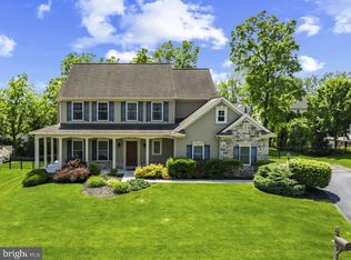 6 Falcon Cir, Lebanon, PA 17042