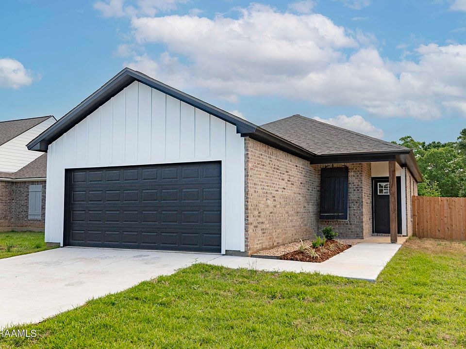 1st image of 104 Tyreek Dr