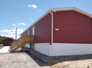 153 Oakwood Lake Rd, Tunkhannock, PA 18657