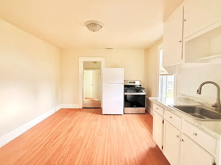 19504 Bigelow St #2 — Photo 4
