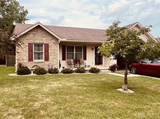 365 Maple Ridge Dr, Wilmington, OH 45177