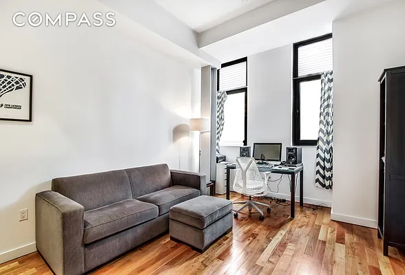 Rented by Compass | media 27