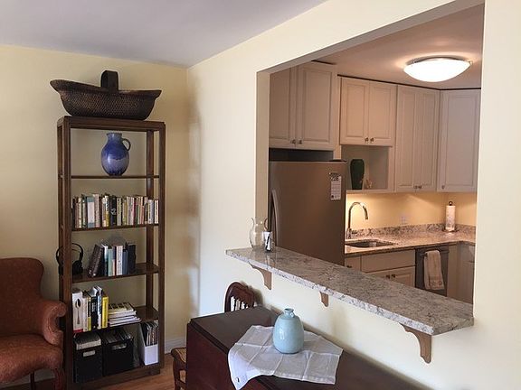 5th image of 1550 N Lake Shore Dr APT 21F
