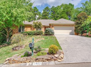 1402 Coachman Ln, Knoxville, TN 37919