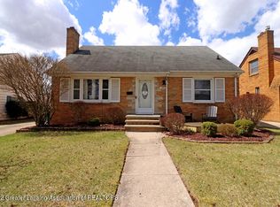 2410 Wellington Rd, Lansing, MI 48910