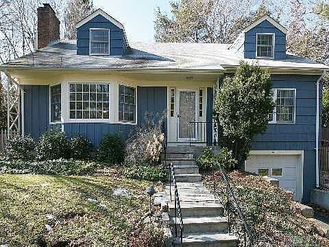 1st image of 308 Littleworth Ln