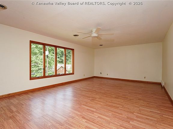 5th image of 812 Chappell Rd