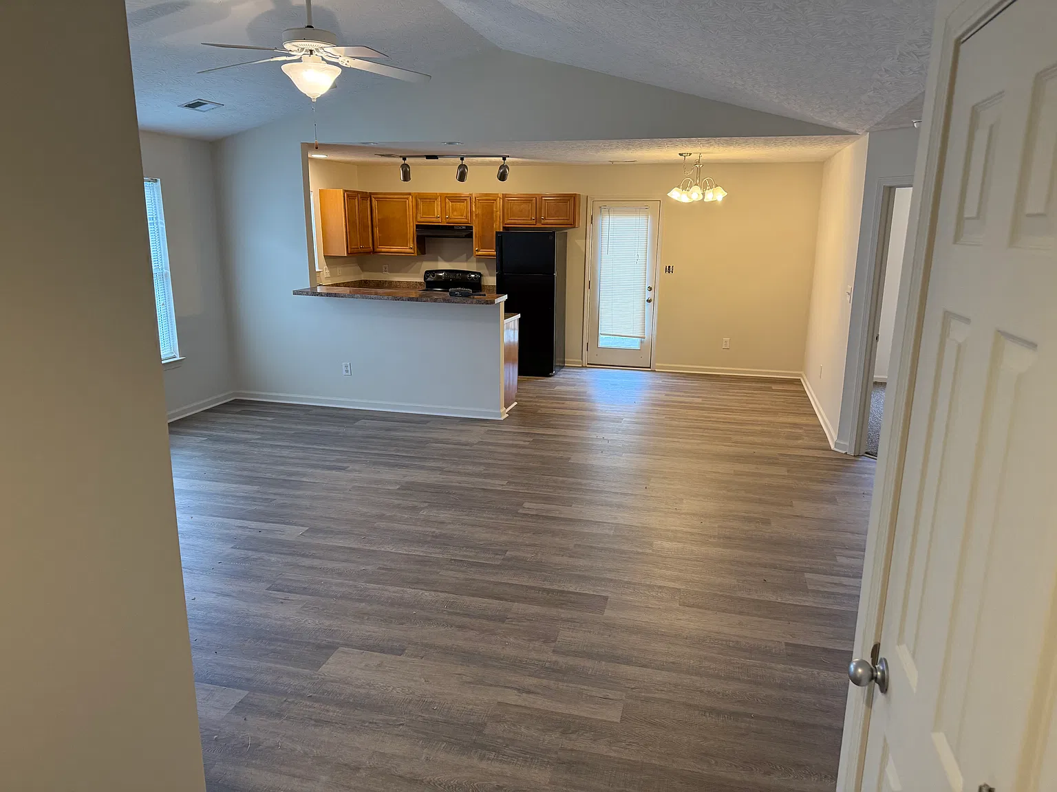 125 Felix St — Photo 4