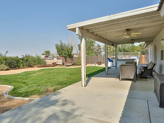 4th image of 15148 El Centro St