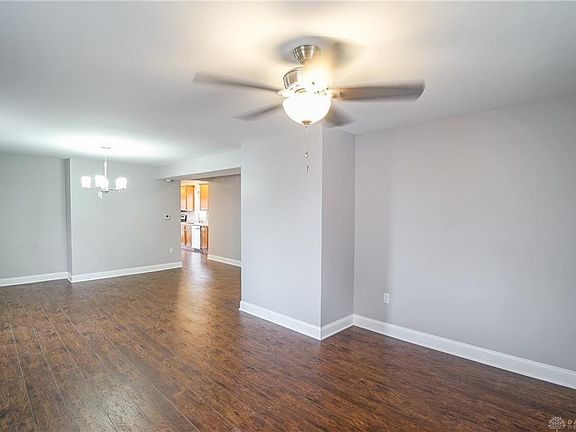 5th image of 15 W Pease Ave