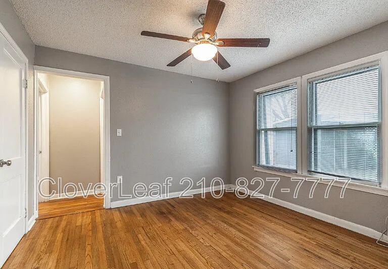 295 N Peach Ave — Photo 15