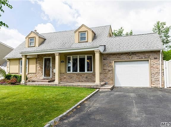 2nd image of 146 Rosalie Dr