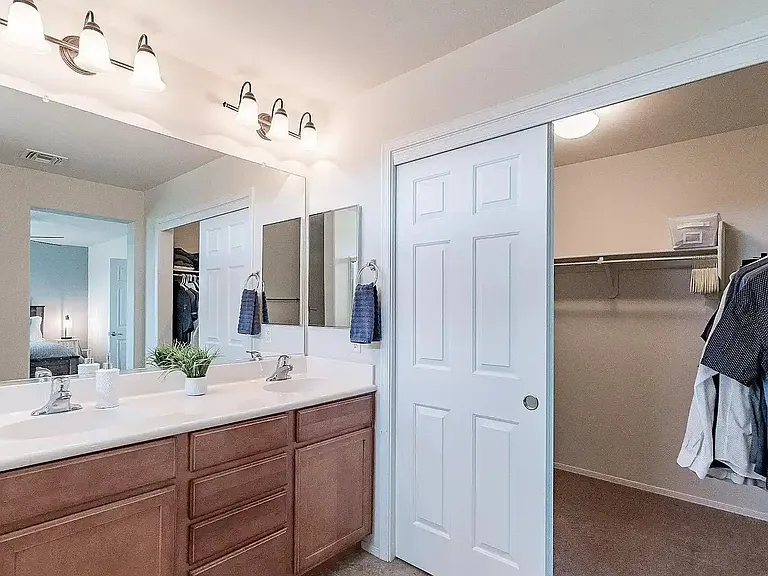 10561 E Willow Shade Pl — Photo 16