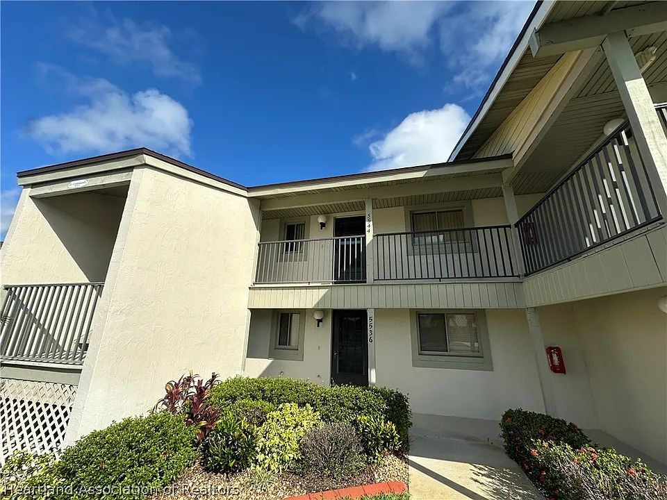 5544 Matanzas Dr
