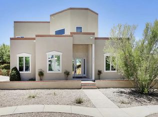 4208 Via De Luna NE, Albuquerque, NM 87110