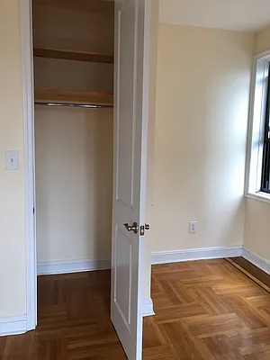 Rented by Lang Realty LLC | media 6