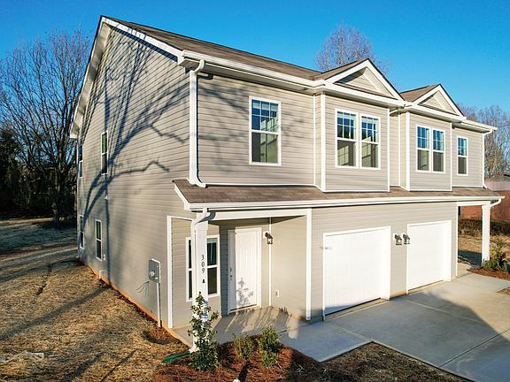 3rd image of 916 S Battleground Ave #1B