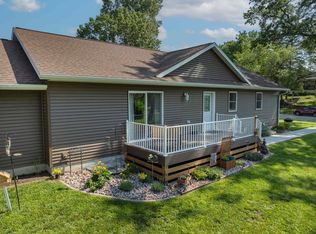 825 Michigan Ave, Wisconsin Dells, WI 53965