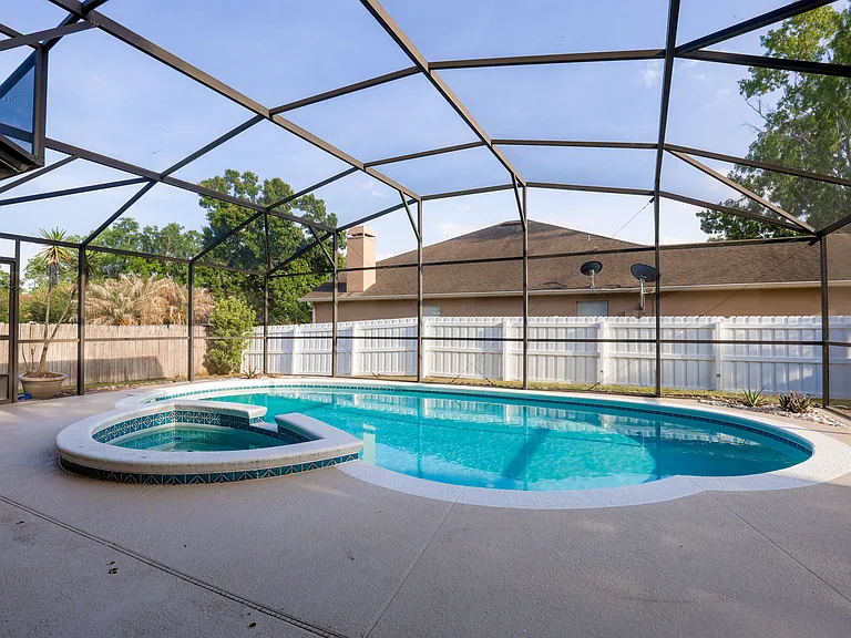 3116 Floral Way E — Photo 5