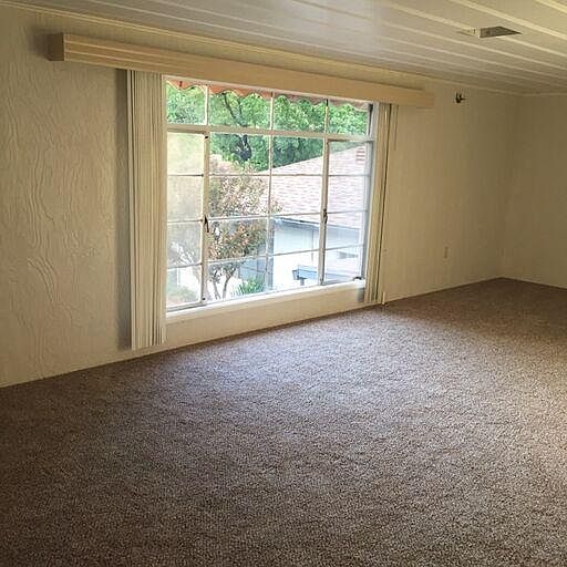 1st image of 950 Casilada Way