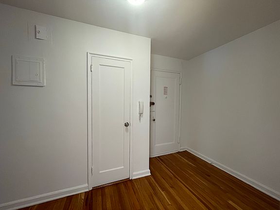 4th image of 42-36 201st St #C8