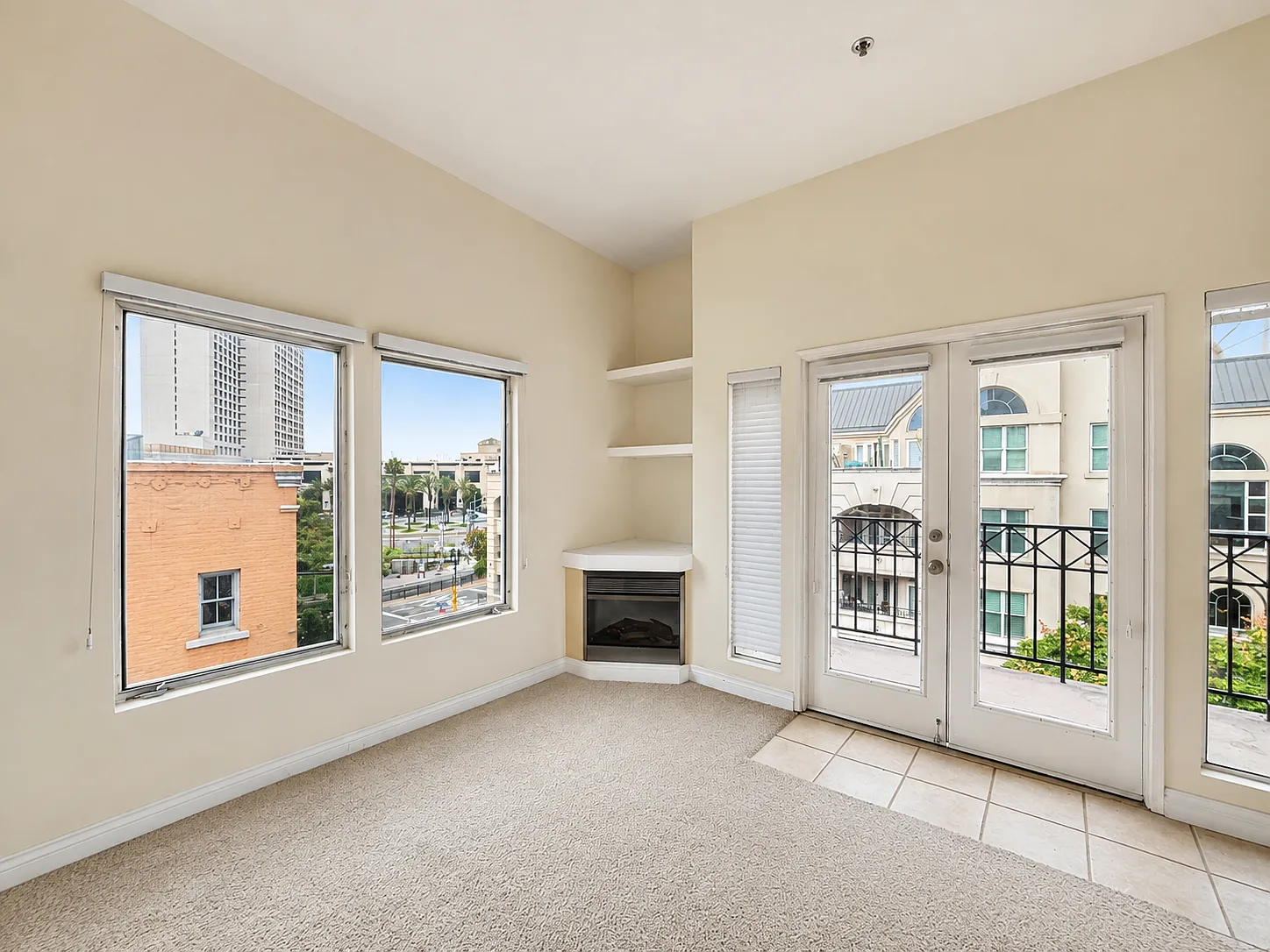 2 bed, 1029 sqft, $3,430 — Photo 3