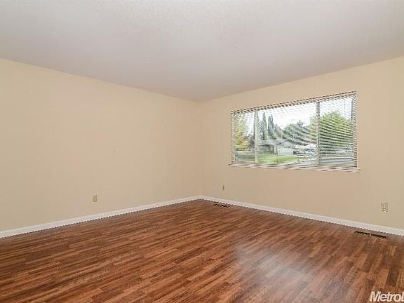 4th image of 4609 Stollwood Dr