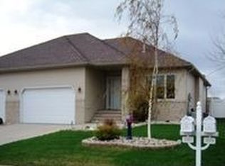 3583 Woodbury Park Dr S, Fargo, ND 58103