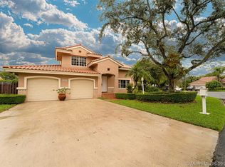 14707 SW 42nd Way, Miami, FL 33185