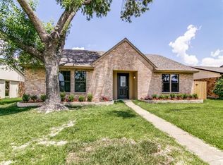 8209 Woodside Rd, Rowlett, TX 75088