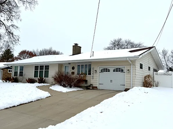 516 Christopher St, Morrison, IL 61270