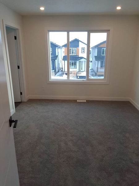 Edmonton Apartment for rent - 3 Bedrooms — photo 5