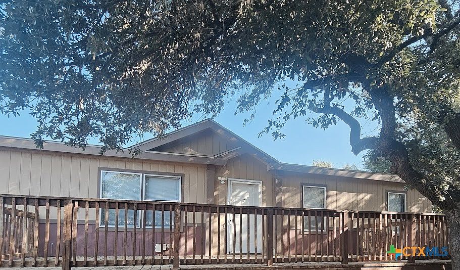1st image of 1065 Tamarack Dr