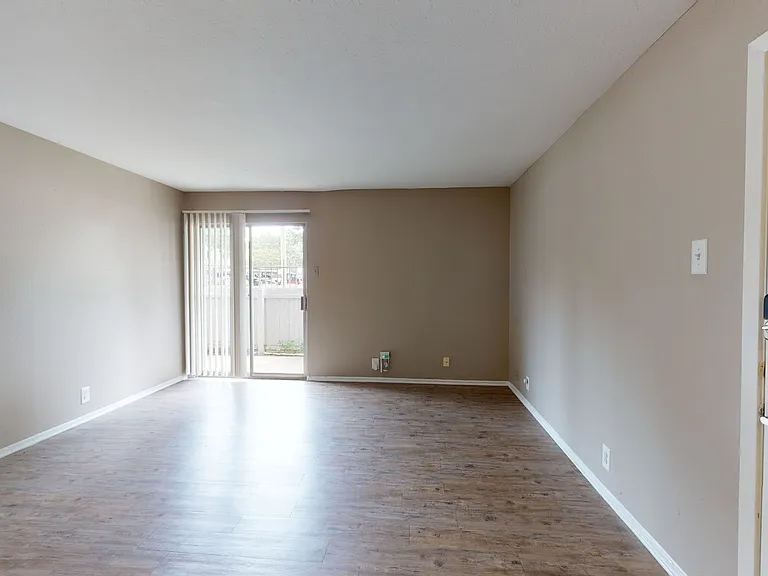 Addison Apartments at the Park — Photo 113