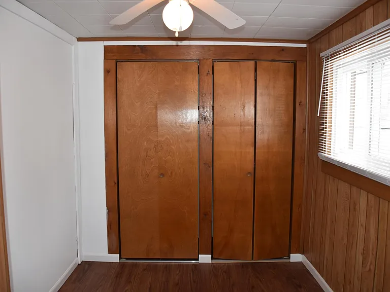 110 Wilbur St — Photo 12