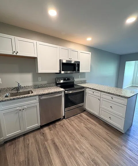 170 Flanders Rd #R7 — Photo 3