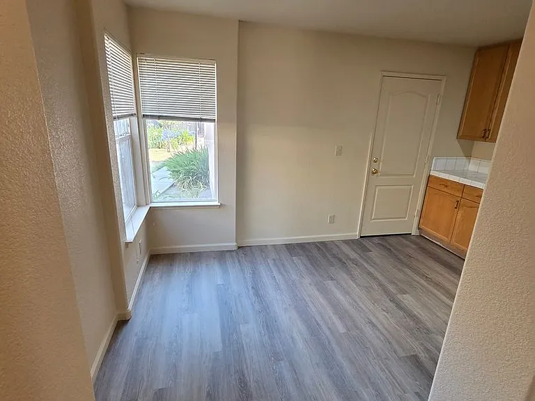 3600 Nadia Ct — Photo 1