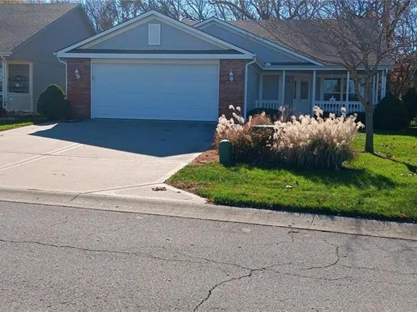 5500 S Megan Dr, Independence, MO 64055