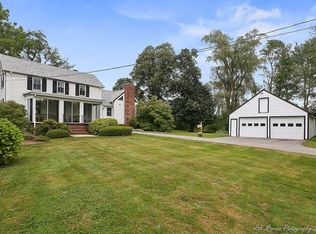 48 Pemberton Rd, Topsfield, MA 01983